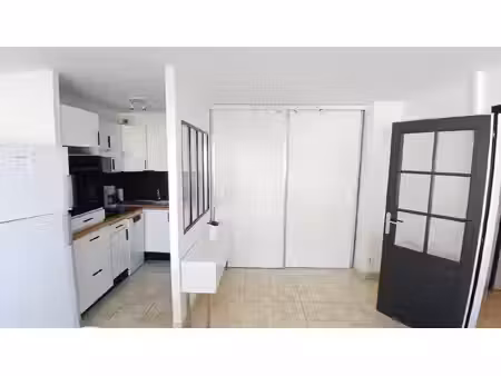 appartement avec terrasse et stationnement