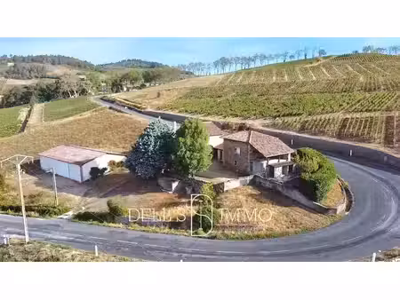maison ancienne avec dépendances  terrain et jolie vue