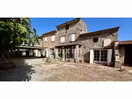 propriété la motte (83)