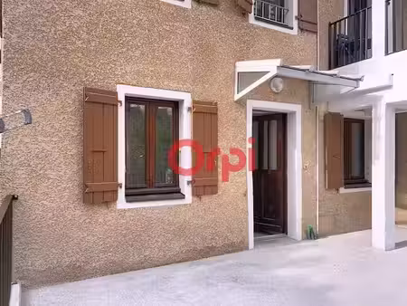location appartement 3 pièces 40.76 m² à la roche-sur-foron (74800)  765 €