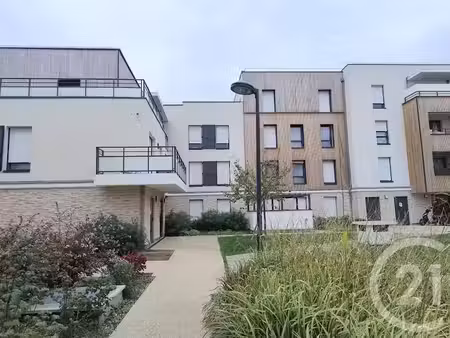 location appartement 2 pièces 40.12 m² à maurepas (78310)  816 €