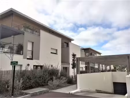 t2 avec jardin privatif et parking à sautron