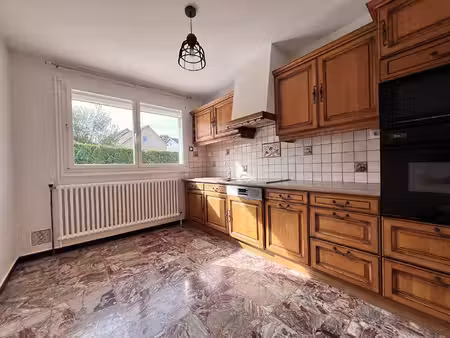 maison 5 pièces de 90m² à louer à geneuille
