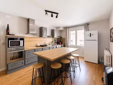 maison de ville 9 pièces
