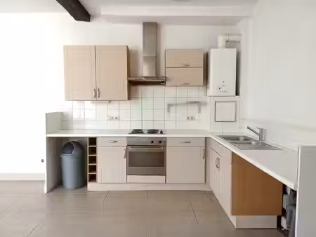 maison à louer à rue du cygne 14 ham-sur-heure-nalinnes (vbe61048)