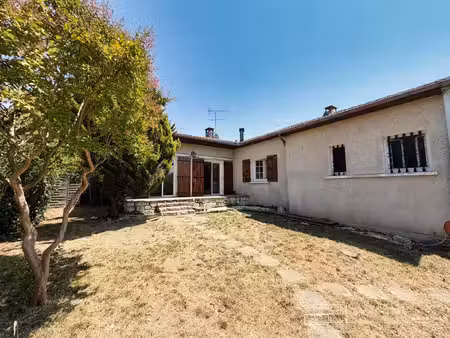 vente maison 5 pièces 165 m² auch (32000)