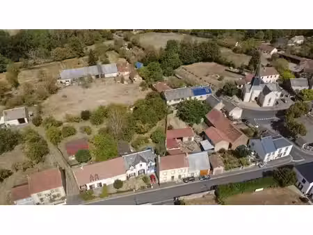 propriété à vendre  maison 120 m²+ ancienne école 250 m²  terrain 1500 m² bétete creuse (2