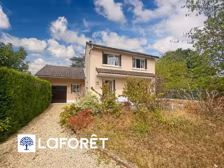 maison traditionnelle 5 pièces à vendre à sainte geneviève des bois - réf 12701
