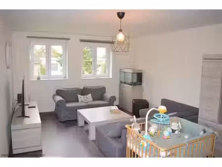 agréable appartement 2 chambres avec parking