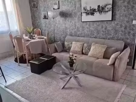 location meublée appartement 1 pièce 70 m² à grenoble (38000)  380 €