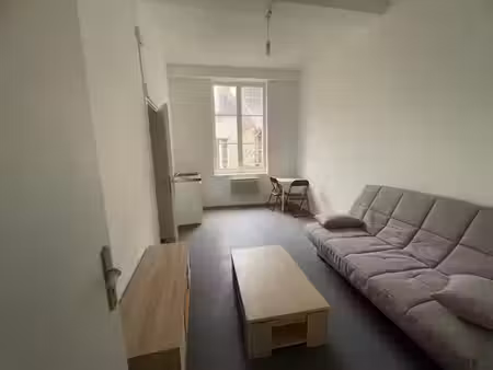 location appartement 1 pièce 30.26 m² à laon (02000)  330 €