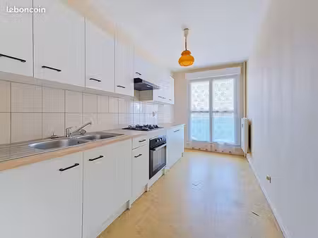 appartement 4 pièces 79 m²