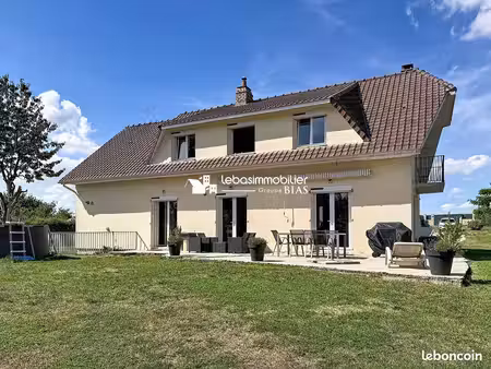 propriété 6 pièces 170 m²