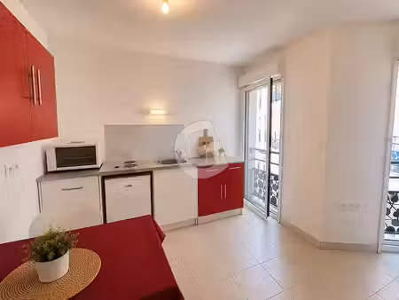 location appartement 1 pièce 24 m² à les sables-d'olonne (85100)  420 €