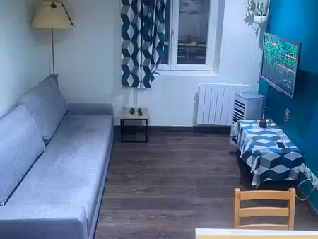 location f2 meublé longue durée/ collocation possible de 2 personnes constituées