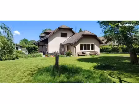 superbe villa individuelle avec 6 chambres