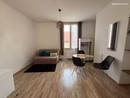 très agréable studio amiens gare