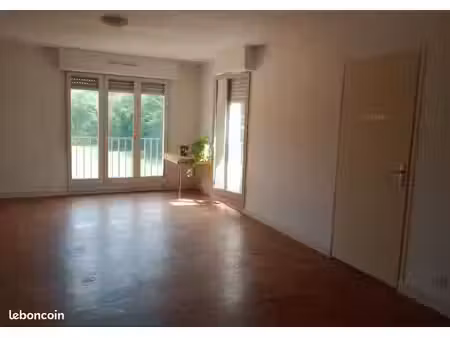 appartement de 49 mètres carrés  vide