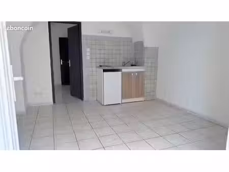 à louer 2 pièces en rdc