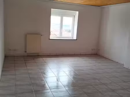a louer appartement 90m3 montfaucon