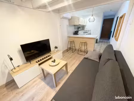 bel appartement avec terrasse au centre ville de six fours