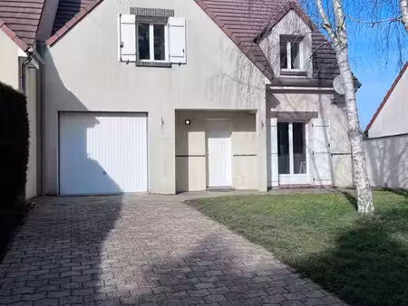 maison 4ch + garage de 125 m2 entièrement rénovée à tremblay les villages