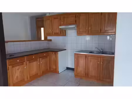 location appartement 3 pièces 68 m² à saint-palais (64120)  514 €