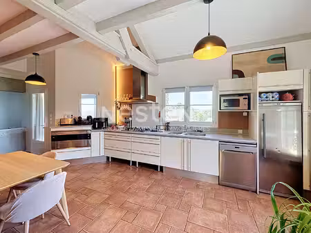 belle maison meublée en pierre à yssingeaux