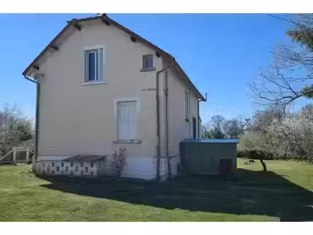 vente maison 4 pièces 110 m² à nouziers (23350)  86 000 €