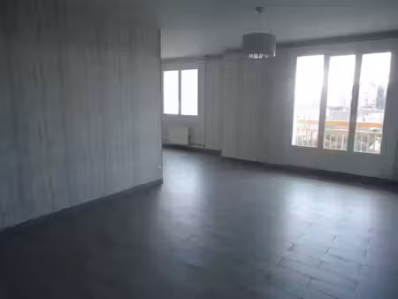 appartement type 3 - libre 1er novembre