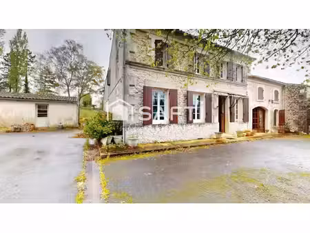 propriété 151 m² habitables et 480 m² de dépendances à burie