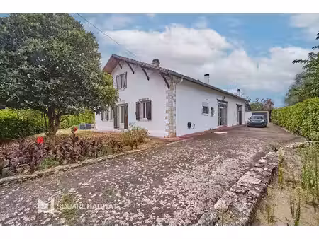 mées (40) ? maison de caractère ? 279 m² sur 1 700 m²