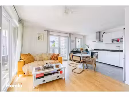 appartement t3 de 65 m2 à nanterre 92000  boulevard des provinces françaises