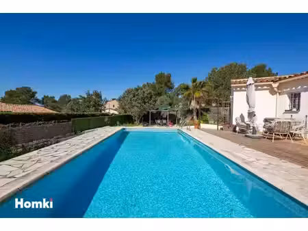 maison/villa t5 de 140 m² à le muy 83490 villa avec piscine et vue exceptionnelle sur le r