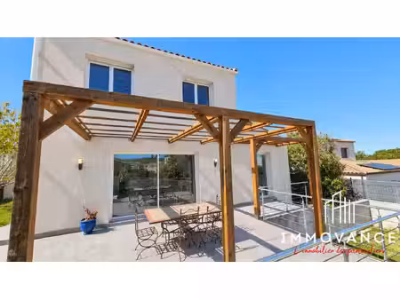villa 3 chambres avec suite en rez-de-chaussée et garage