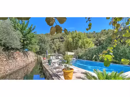 maison avec piscine et jardin les mages (30)