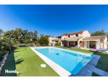 maison/villa t6 de 220 m² à lorgues 83510