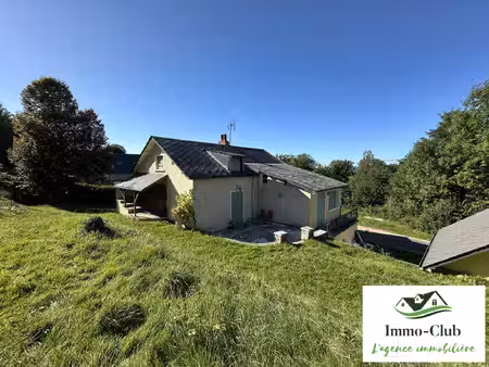 maison avec 4 hect de terrain