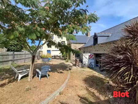a vendre chez blot immobilier de pleudihen - maison t5 de 122m² à la ville es nonais