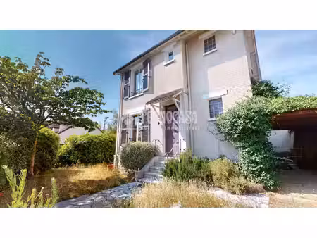 maison 5 pièces 139 m2 au sol - centre-ville