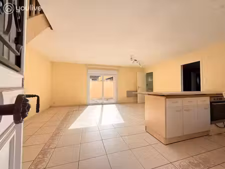 maison à rafraîchir avec garage  grenier et fibre — saint-laurent-en-caux — 147 000 €