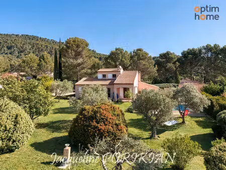 la motte d'aigues : villa 4/5 pièces plus dépendance sur 3 160 m² de terrain arboré avec p