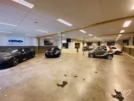 entrepôt à jambes