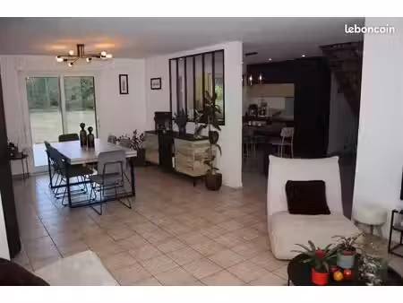 maison familiale 7 pièces - 160 m²