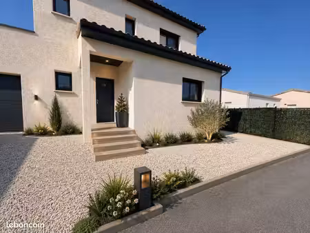 maison récente sur loriol