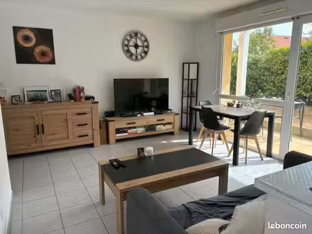 spacieux t2 avec jardin privatif