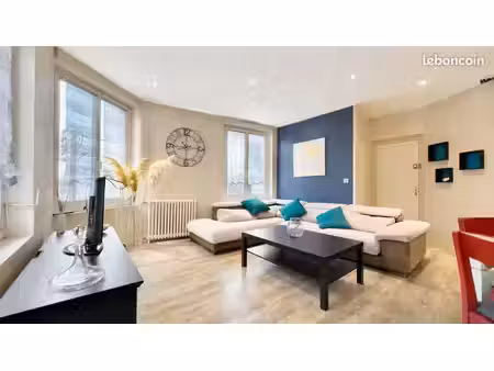 duplex 5 pièces 101 m²