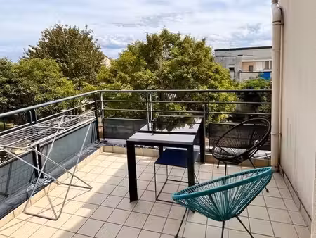 studio meublé avec terrasse de standing — mâcon sud