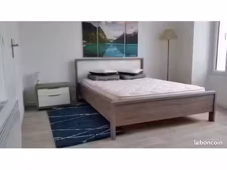 appartement t2 meublé laval centre ville + parking