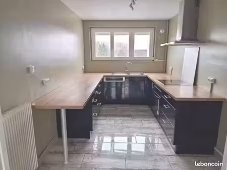 rare à arras : maison 4 chambres avec jardin  garage et atelier 45 m²  stationnement très 